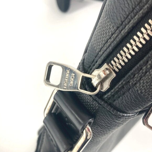 LOUIS VUITTON N41408 Damier Graphite Dayton PM Messenger Shoulder Bag Black - Picture 8 of 15